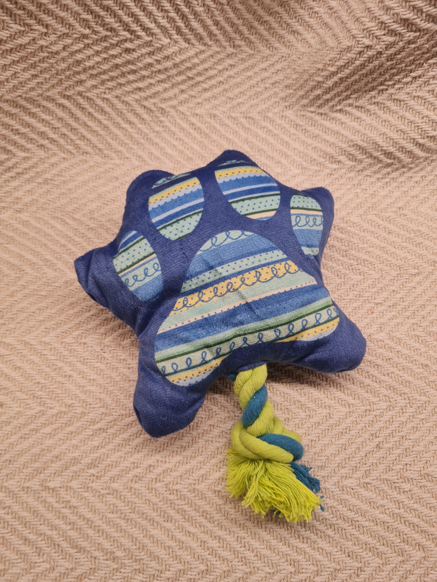 Jouet étoile en tissu avec corde – Pour animaux